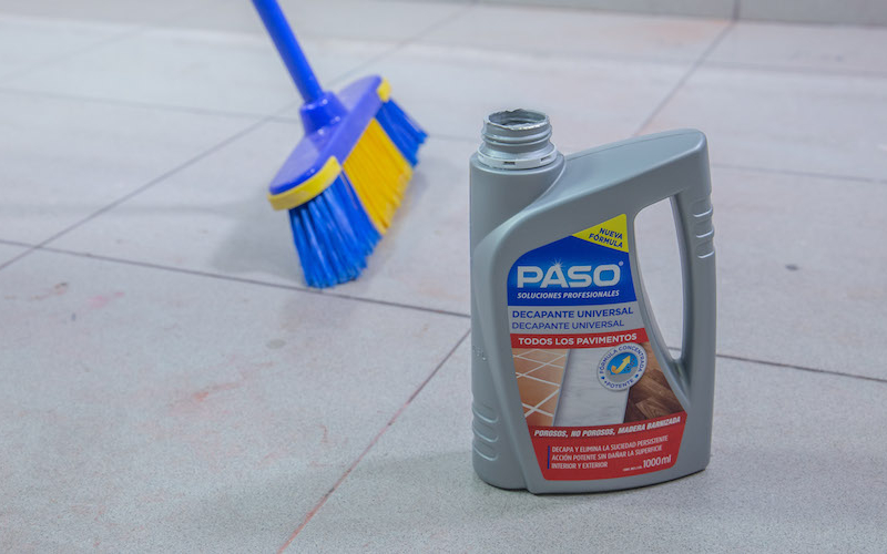 Limpia las manchas de pintura del suelo en tres pasos | Ferreterías cerca de  ti - Cadena88